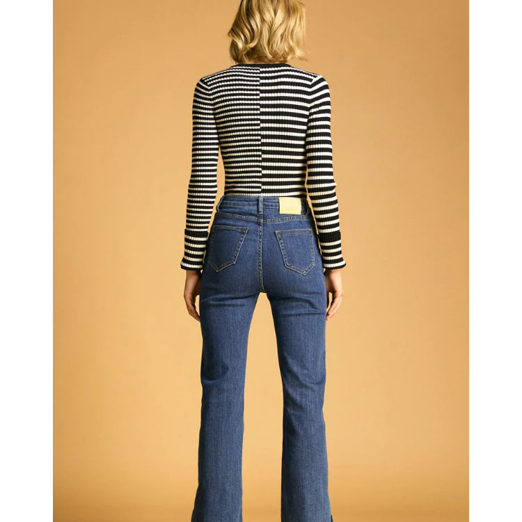 Women's Black Striped Pattern Knit Sweater