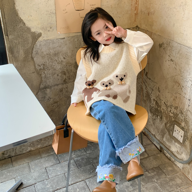 Children's Sleeveless Cartoon Crew Neck Sweater