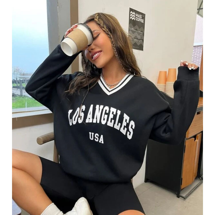 Women's Letter Graphic V-neck Pullover