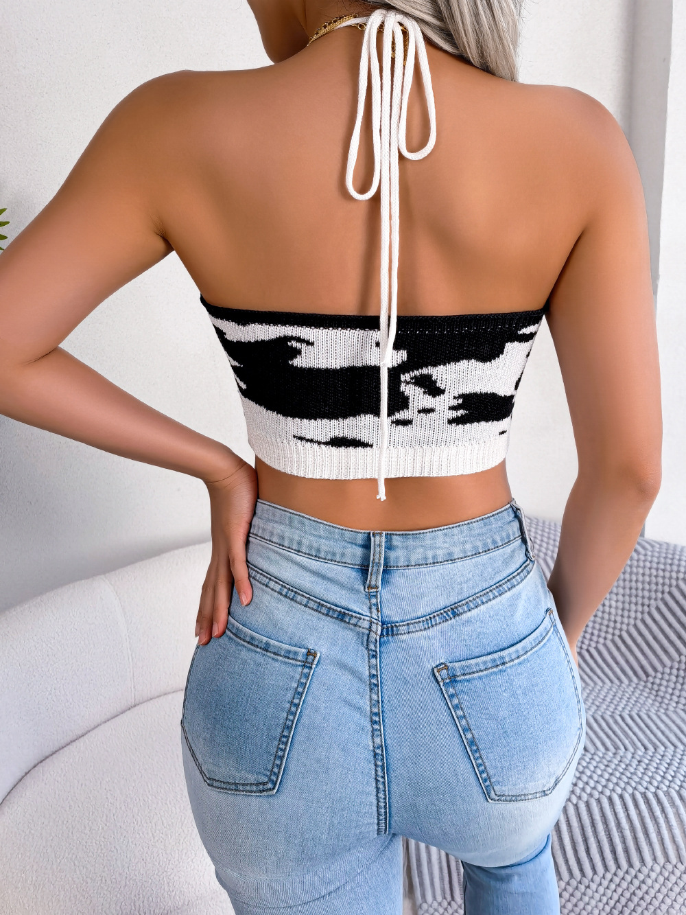Halter Neck Knitted Cropped Top for Summer
